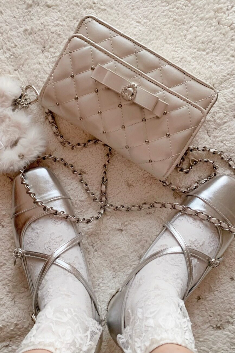 Rhinestone Bow Chain Bag