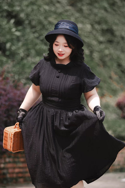 Beautifully Crafted Dress in a Classic Style