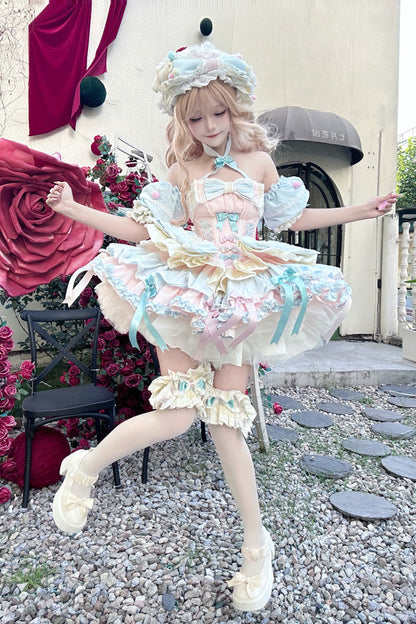 Finely Styled Dress with a Classic Vintage Look