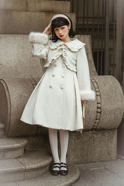 Classic Vintage Coat with a Flattering Fit