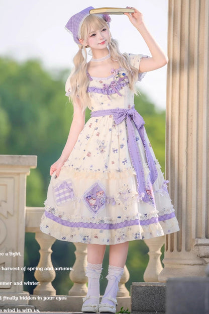 Subtly Elegant Dress with a Refined Vintage Look