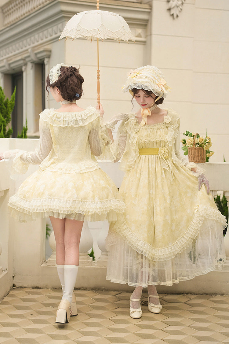 Finely Styled Dress with a Classic Vintage Look