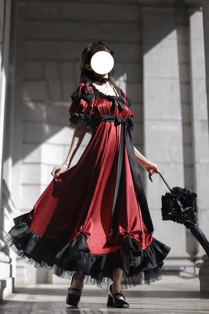 Classic Vintage Dress with a Flattering Fit