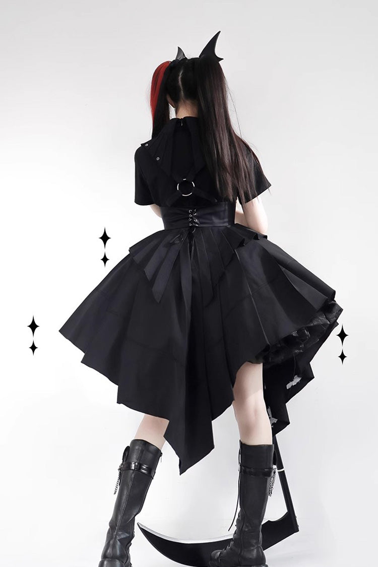 Finely Styled Dress with a Classic Vintage Look