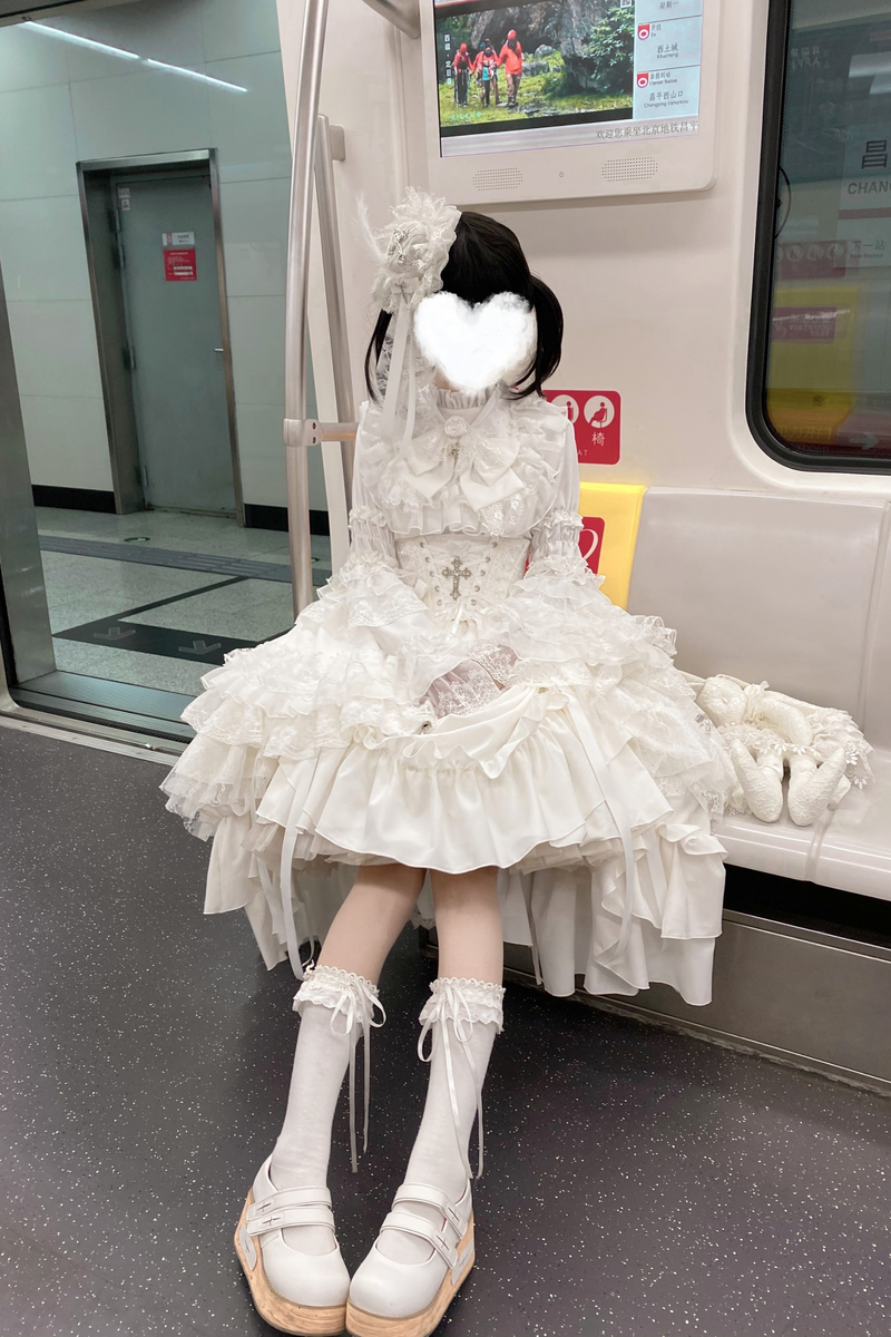 Gothic Super Jisleeve Lolita Shirt + Ruffle Skirt + Hat