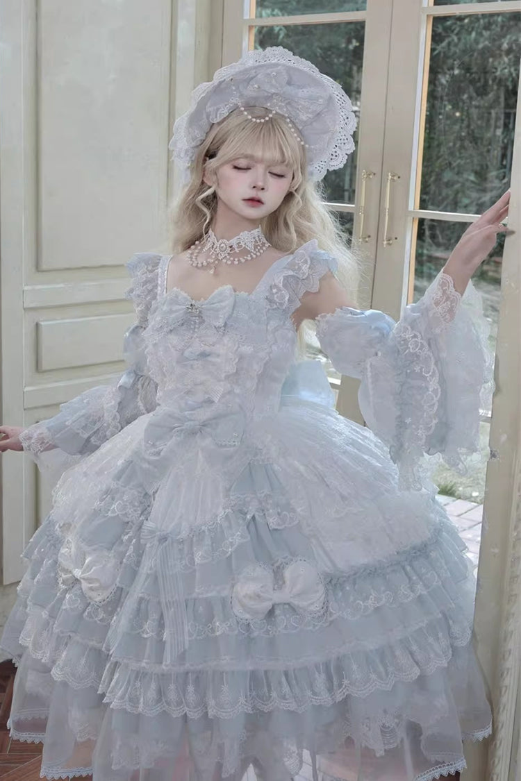 Subtly Elegant Dress with a Refined Vintage Look