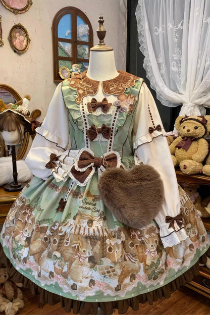 Subtly Elegant Dress with a Refined Vintage Look
