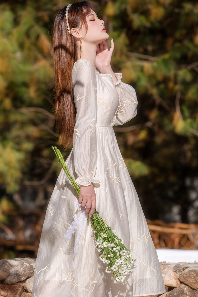 Subtly Elegant Dress with a Refined Vintage Look