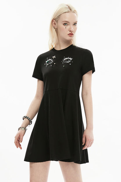 Classic Vintage Dress with a Flattering Fit