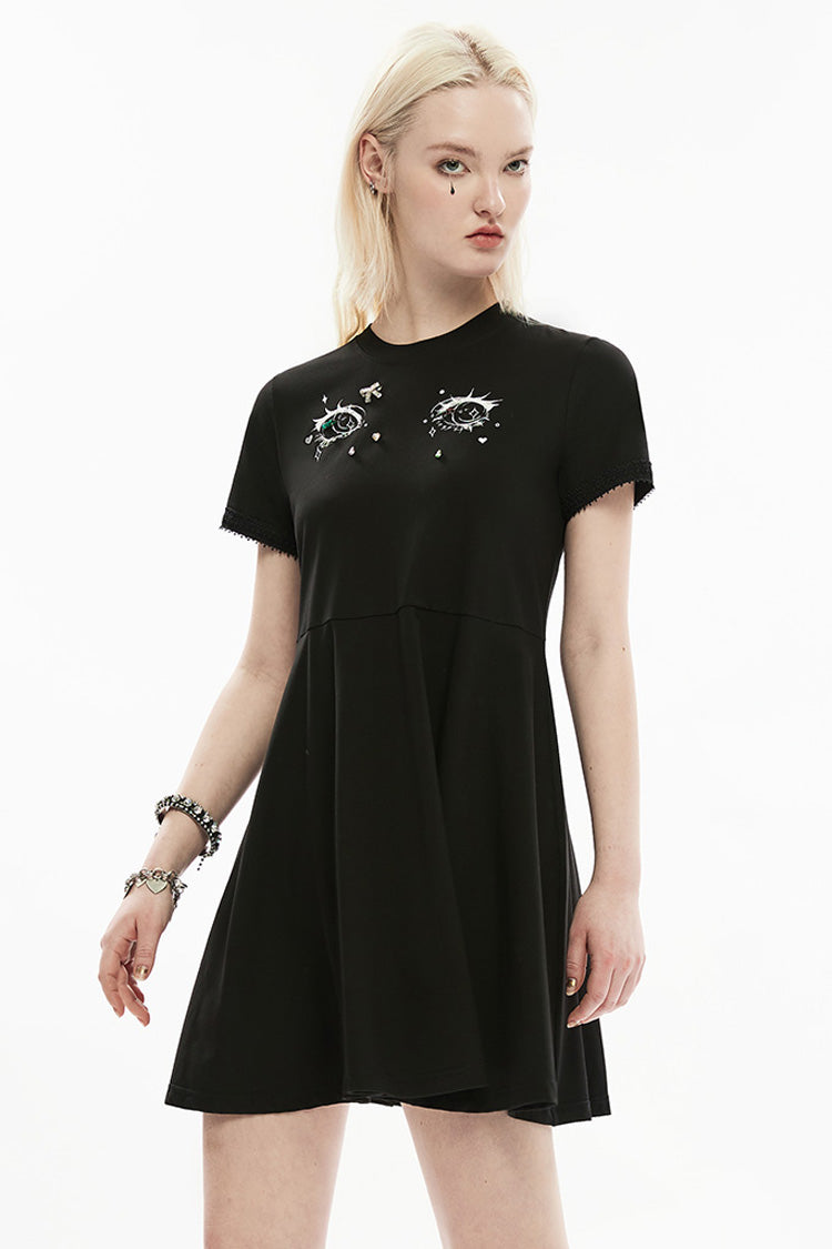 Classic Vintage Dress with a Flattering Fit