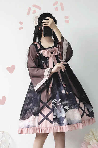 Finely Styled Dress with a Classic Vintage Look