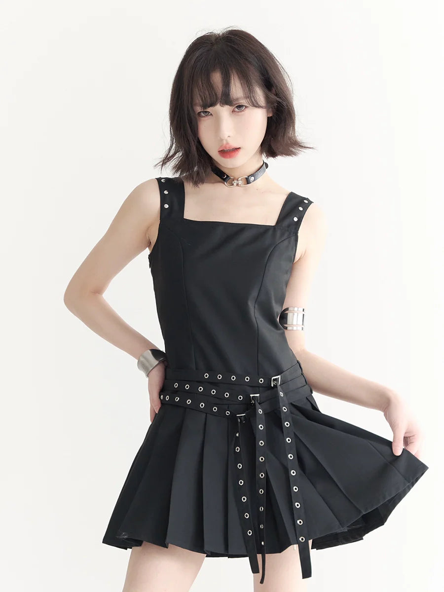Retro Design Strap Short Pleated Vest Dress