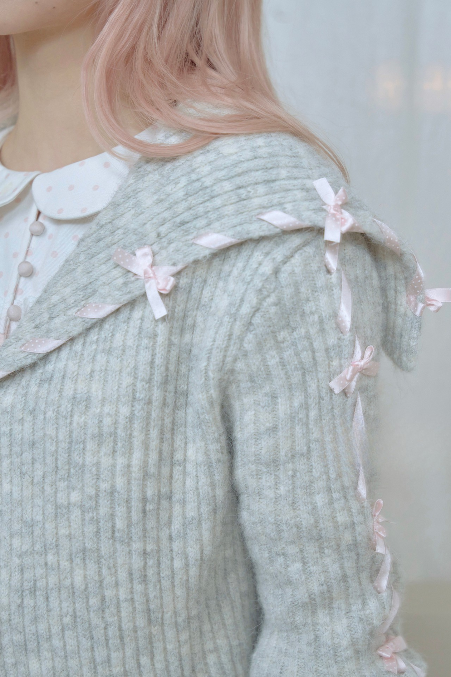 Lace-up Line Ribbon Knit Cardigan