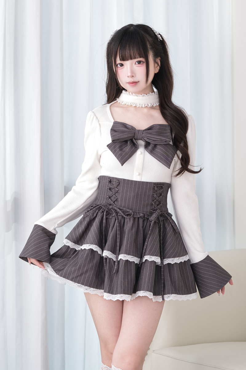 Ribbon Choker Knit Top