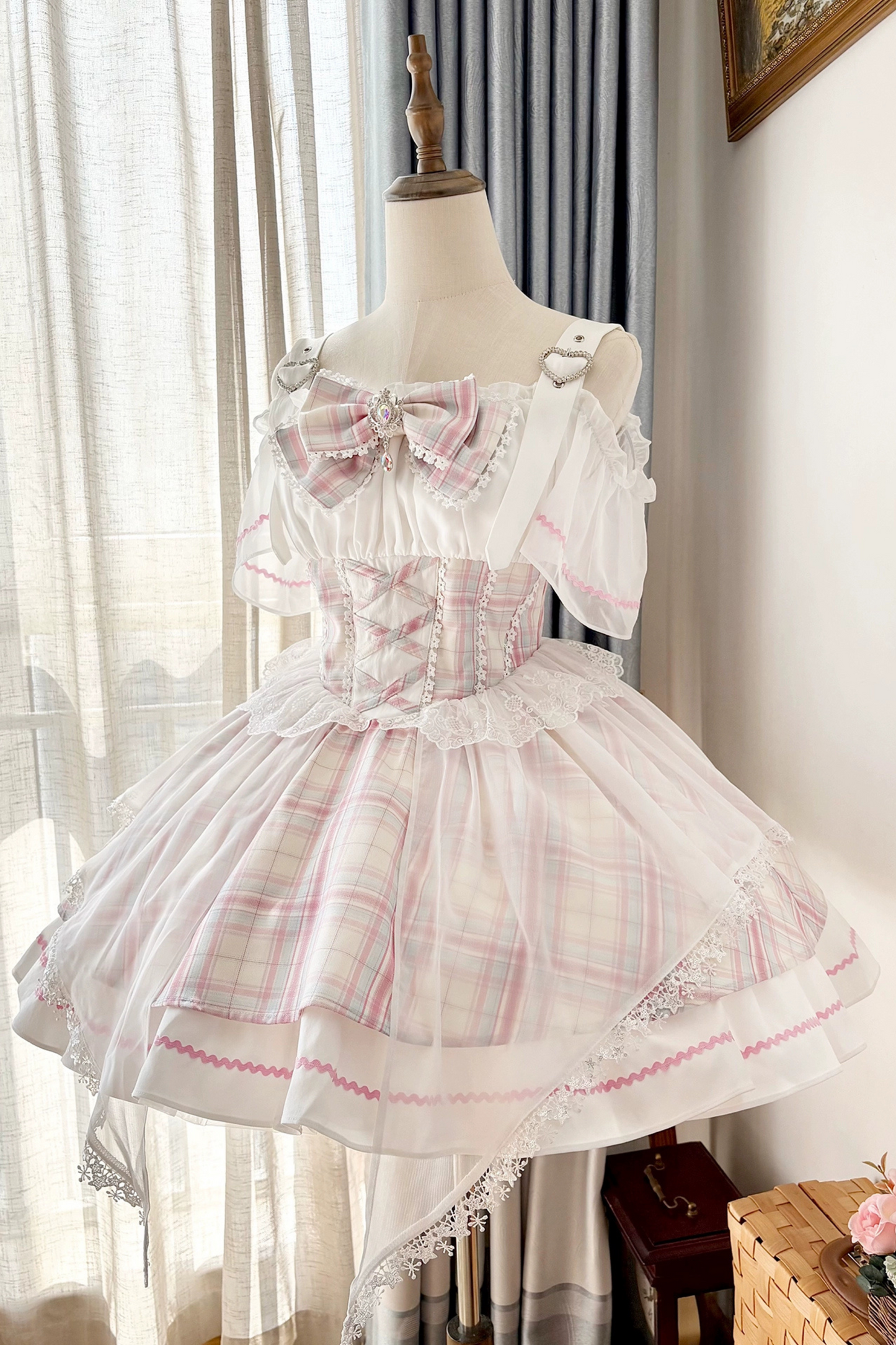 Sweet Pinky Idol Lace Dress