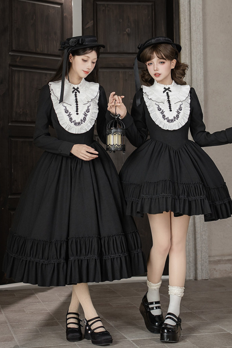 Gothic Dress + Fake Collar + Hat