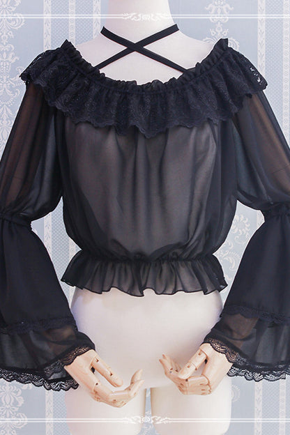 Casually Elegant Blouse with a Refined Edge