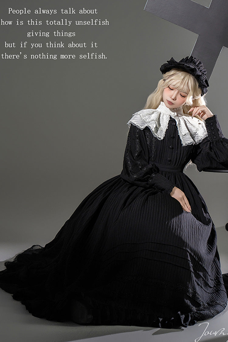 Subtly Elegant Dress with a Refined Vintage Look