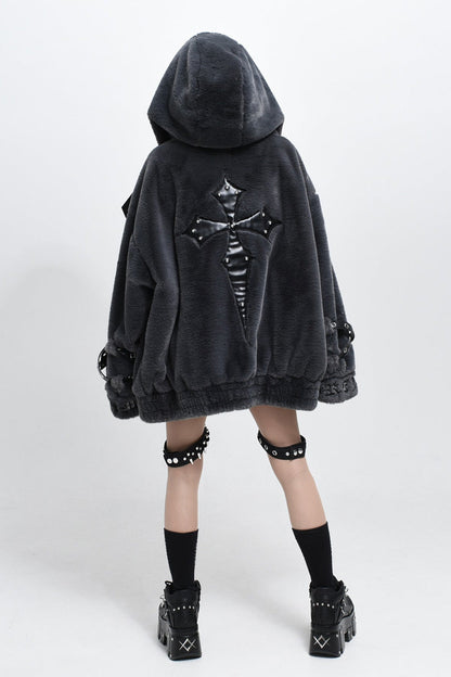 Beautifully Finished Coat in a Timeless Design