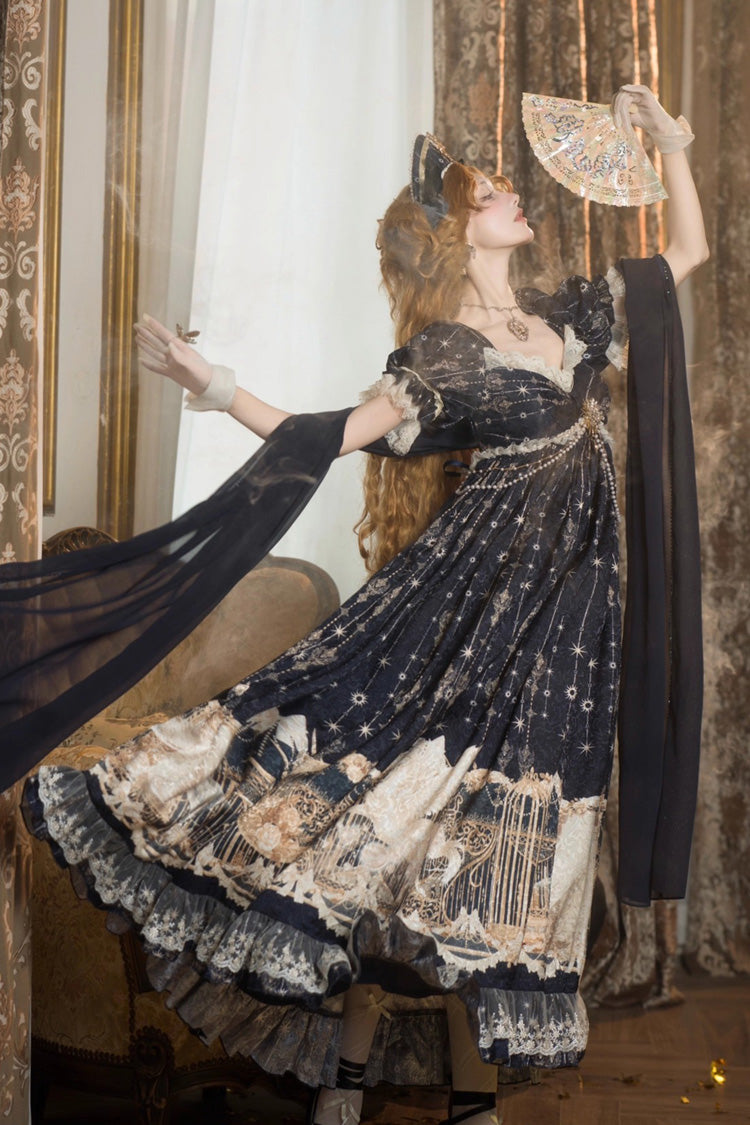 Finely Styled Dress with a Classic Vintage Look