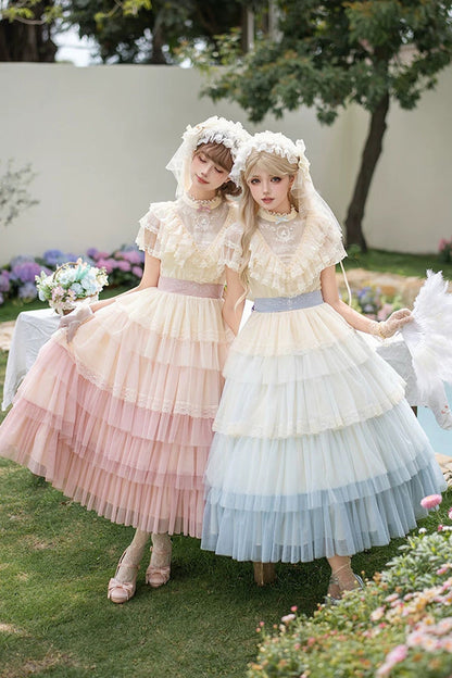 Subtly Elegant Dress with a Refined Vintage Look