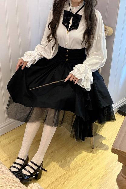 Casually Elegant Garment with a Refined Edge