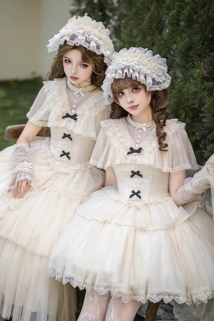 Finely Styled Dress with a Classic Vintage Look