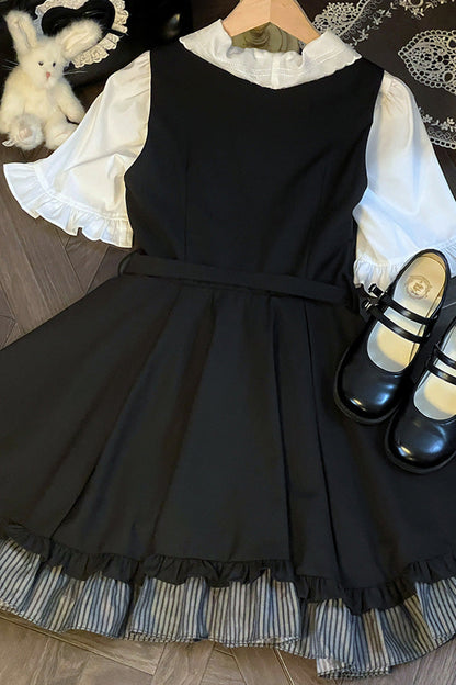 Finely Styled Dress with a Classic Vintage Look