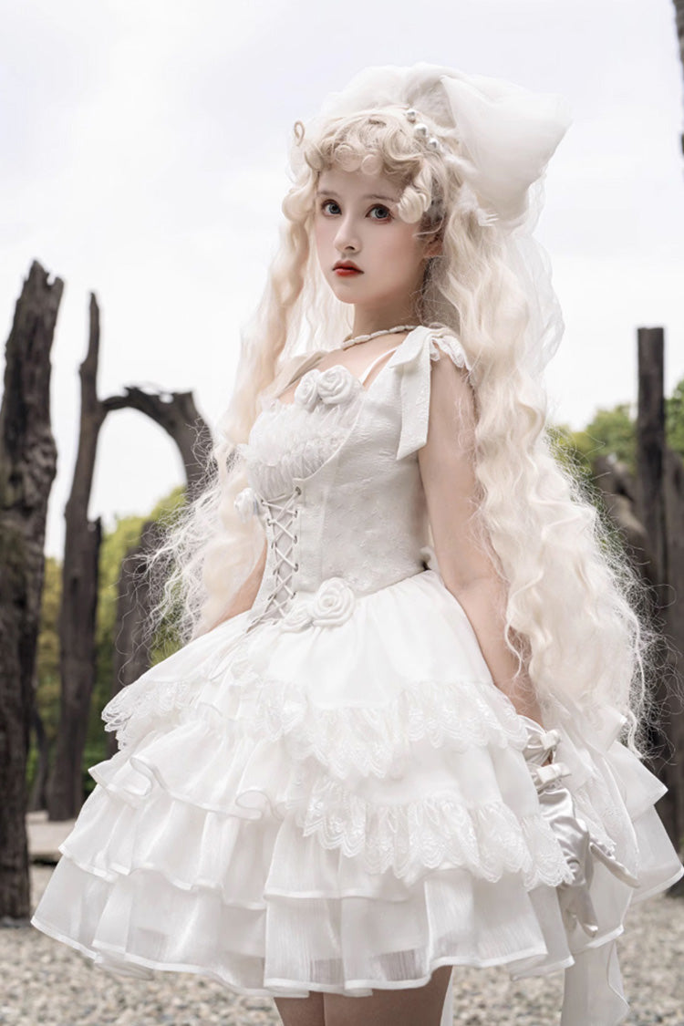 Finely Styled Dress with a Classic Vintage Look