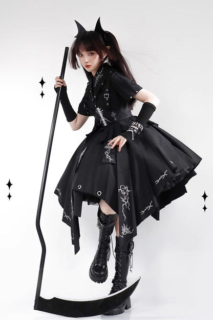 Finely Styled Dress with a Classic Vintage Look