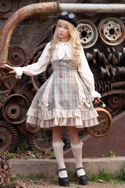 Vintage Style Dress with a Modern Fit