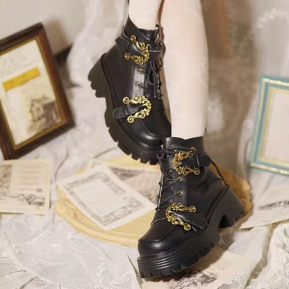 Effortlessly Elegant Boots with a Timeless Design