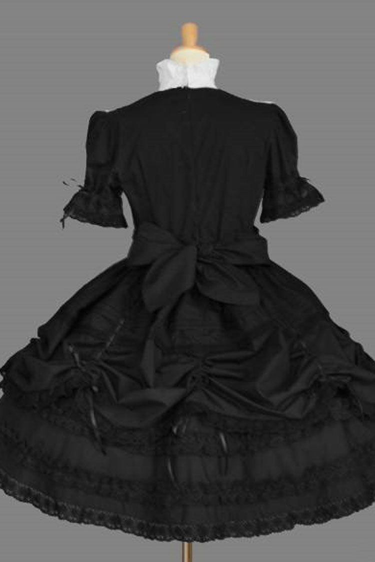 Finely Styled Dress with a Classic Vintage Look