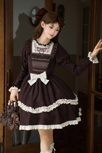 Effortlessly Elegant Dress with a Timeless Design