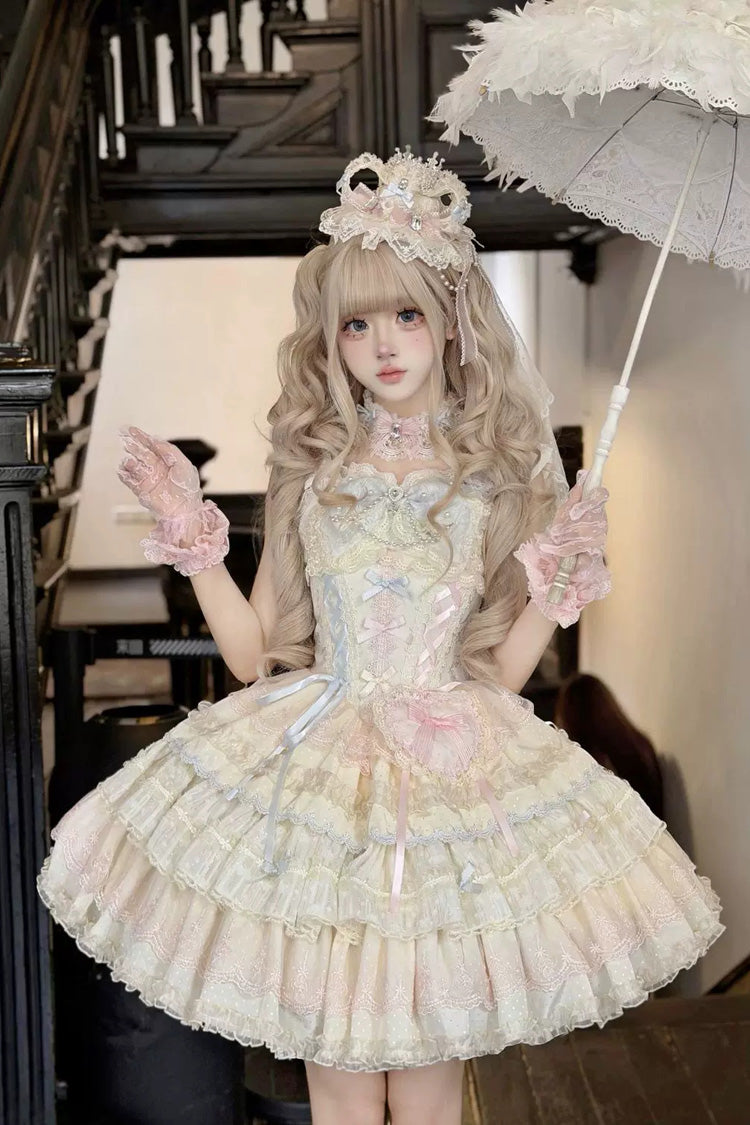Finely Styled Dress with a Classic Vintage Look