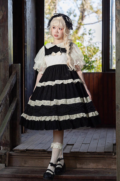Effortlessly Elegant Dress with a Timeless Design