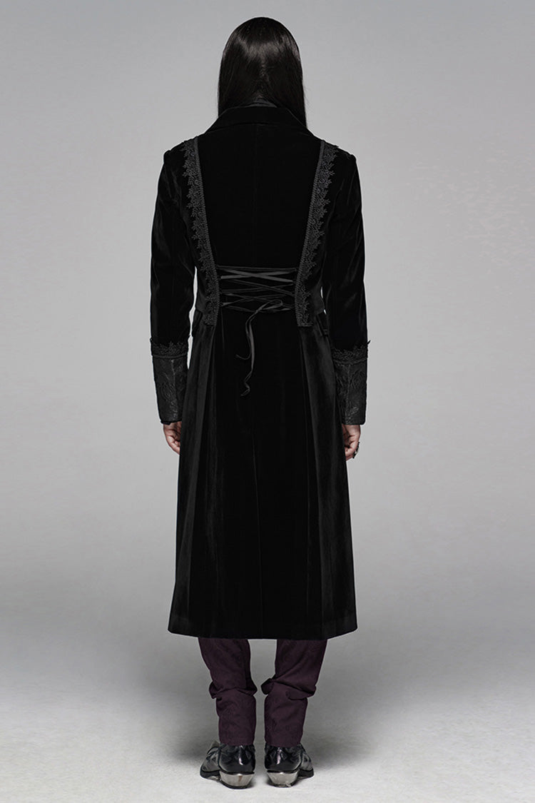 Beautifully Finished Coat in a Timeless Design