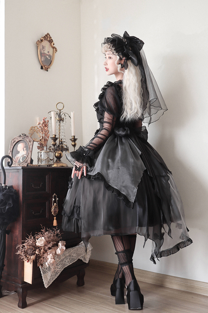 Flying Sleeves Big Lolita Dress