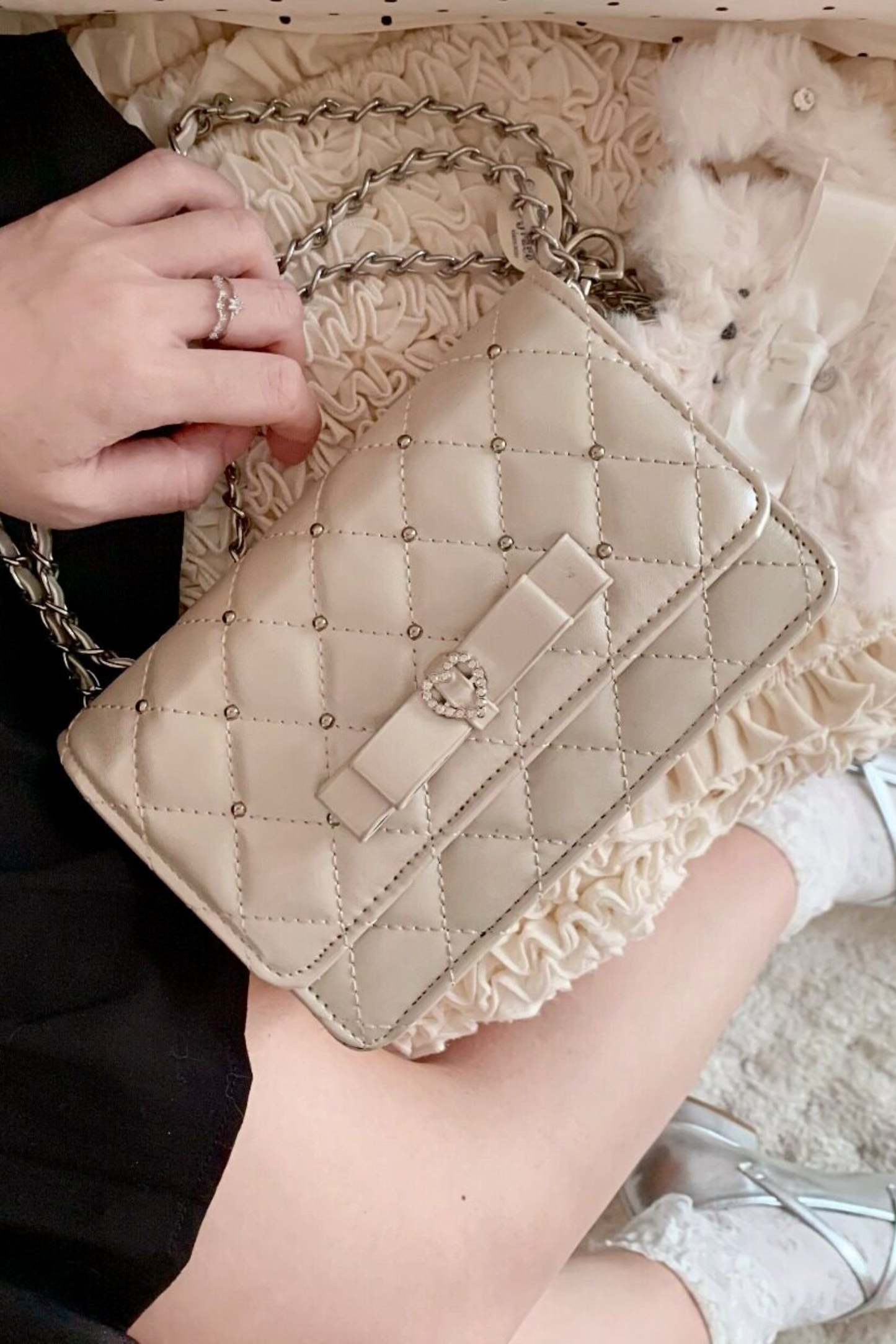 Rhinestone Bow Chain Bag