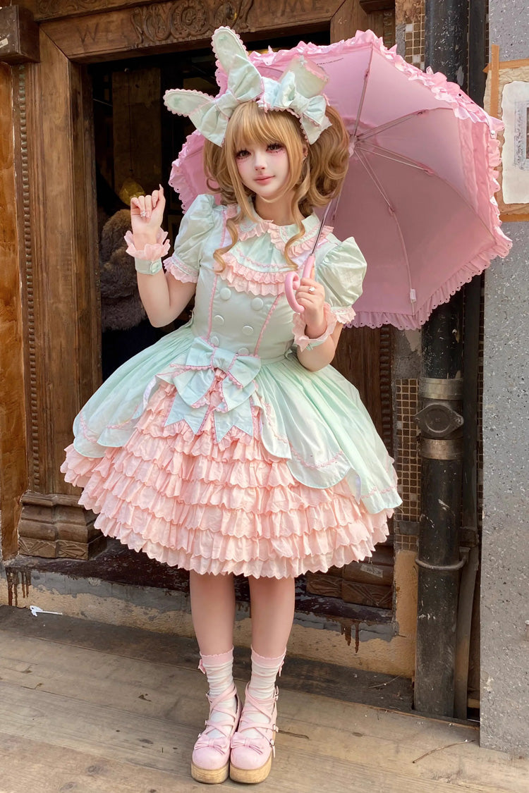 Finely Styled Dress with a Classic Vintage Look