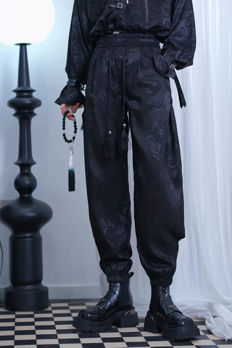 Effortlessly Elegant Pants with a Timeless Design