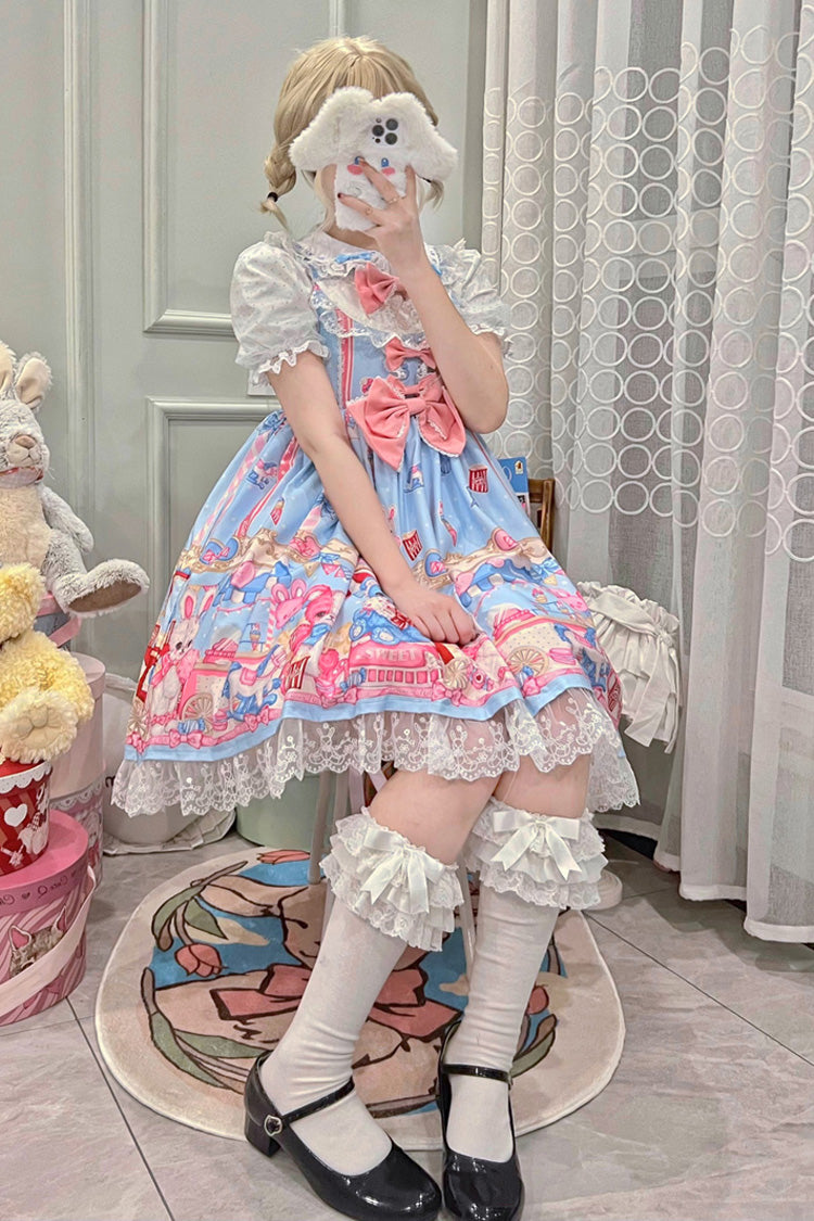 Finely Styled Dress with a Classic Vintage Look