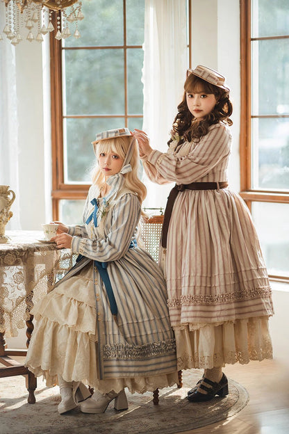 Classic Vintage Dress with a Flattering Fit
