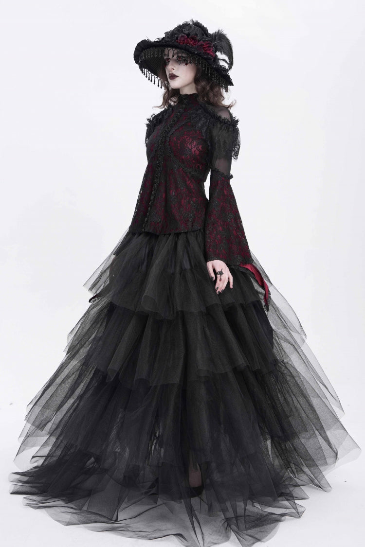 Beautifully Crafted Blouse in a Classic Style