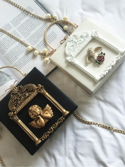 Classic Cameo Pearl Chain Bag