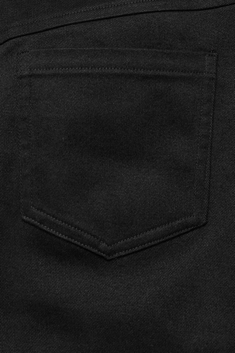 Classic Designed Pants in a Timeless Cut