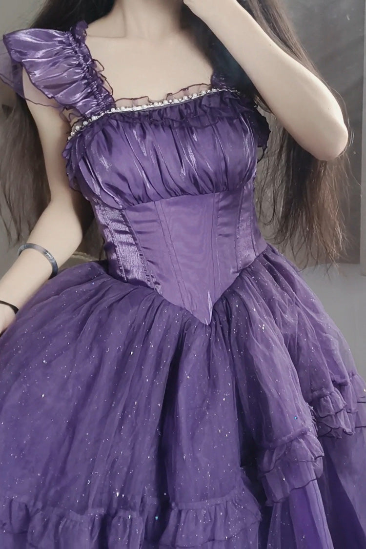 Finely Styled Dress with a Classic Vintage Look