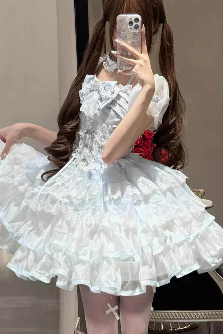 Finely Styled Dress with a Classic Vintage Look