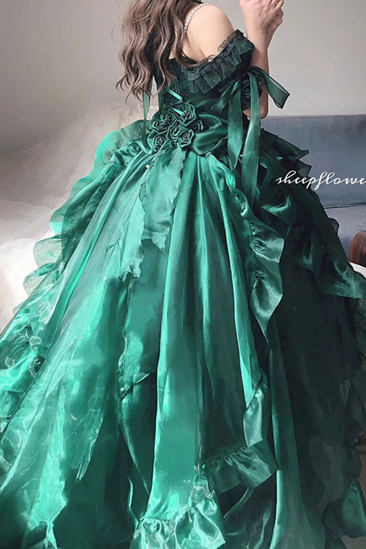 Finely Styled Dress with a Classic Vintage Look
