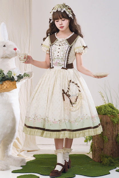 Subtly Elegant Dress with a Refined Vintage Look